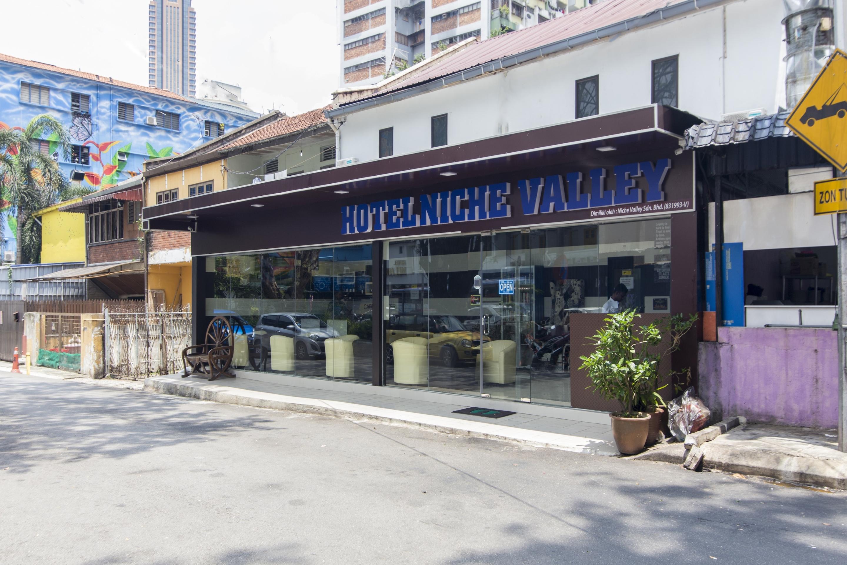 Oyo 697 Niche Valley Hotel Kuala Lumpur Exterior foto