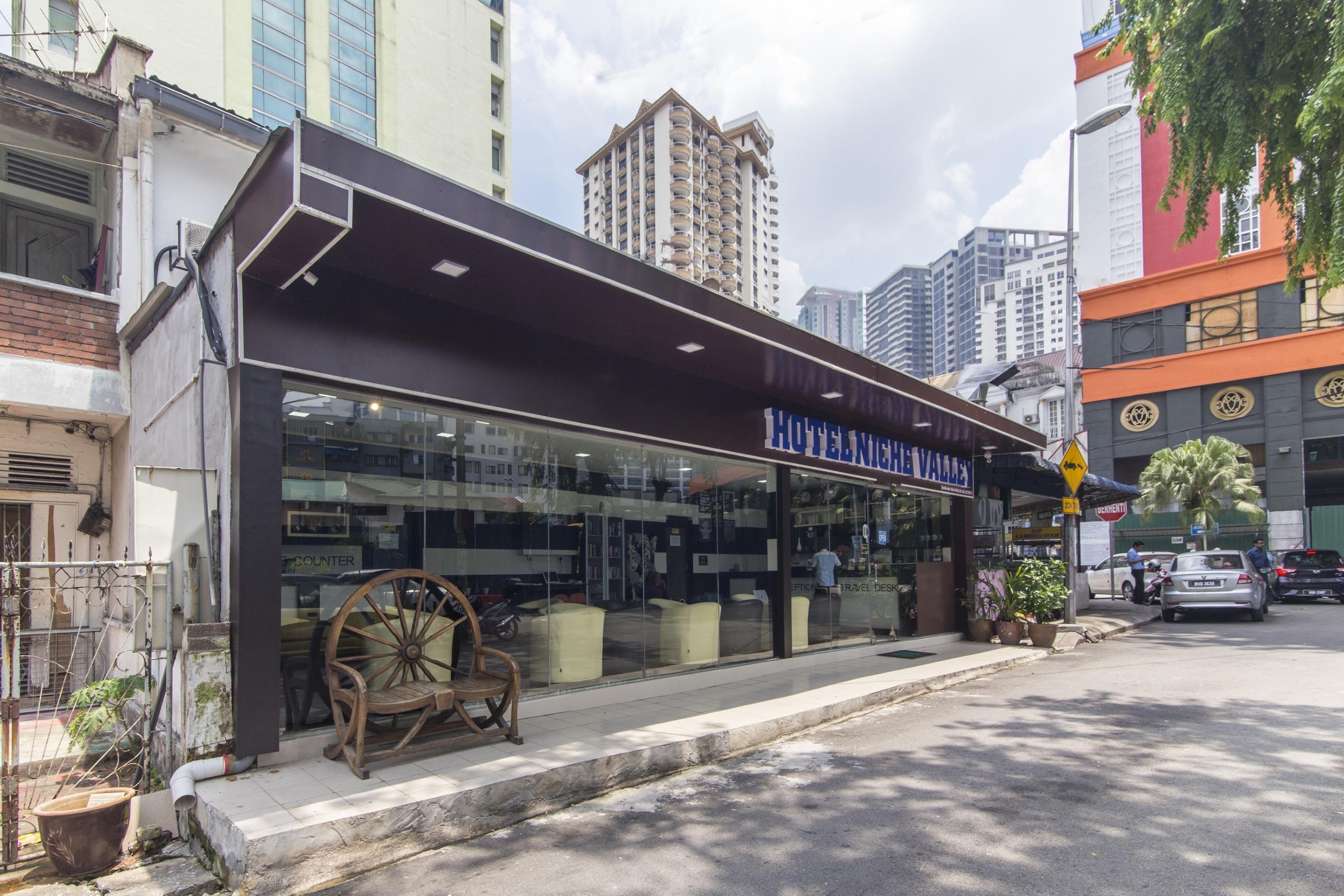 Oyo 697 Niche Valley Hotel Kuala Lumpur Exterior foto